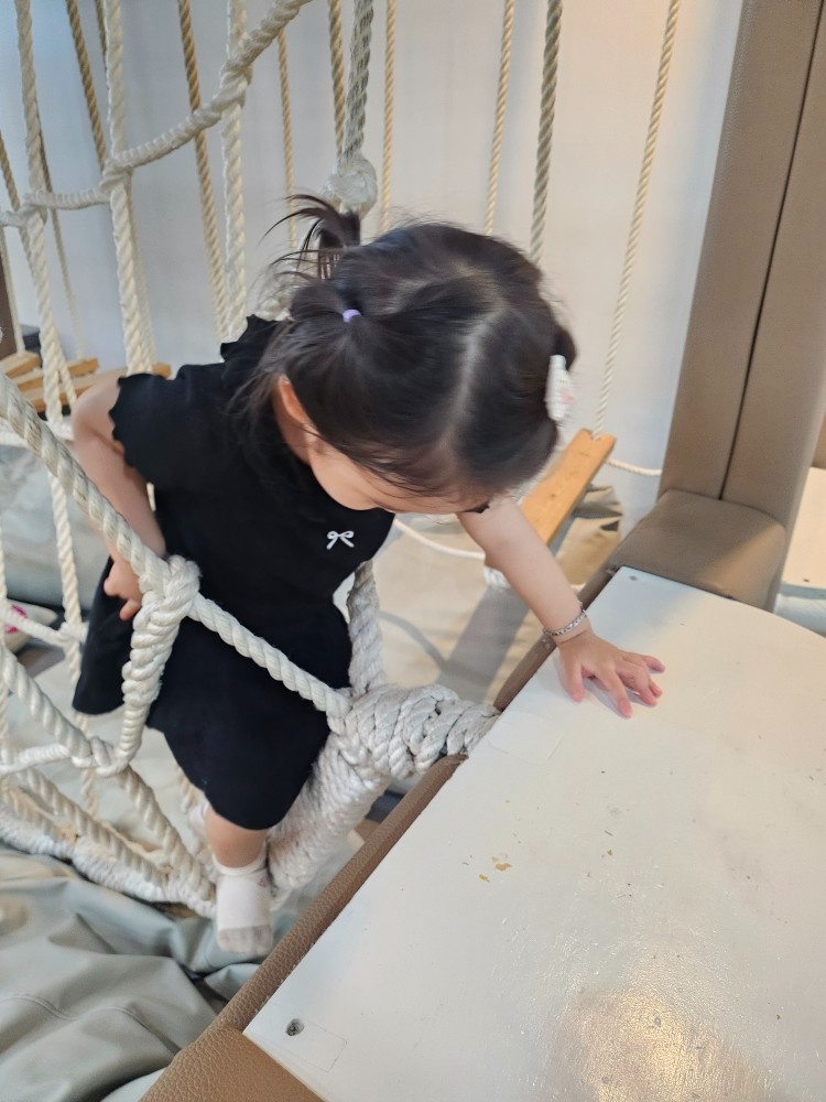 31개월 여아 영어놀이선생님 구합니다 공고 썸네일
