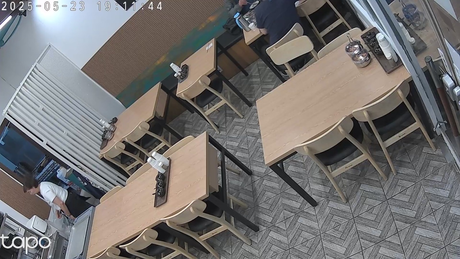 홀써빙구합니다 공고 썸네일