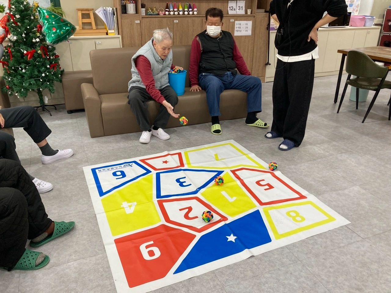 시니어체육,레크,음악 강사 모집 합니다.