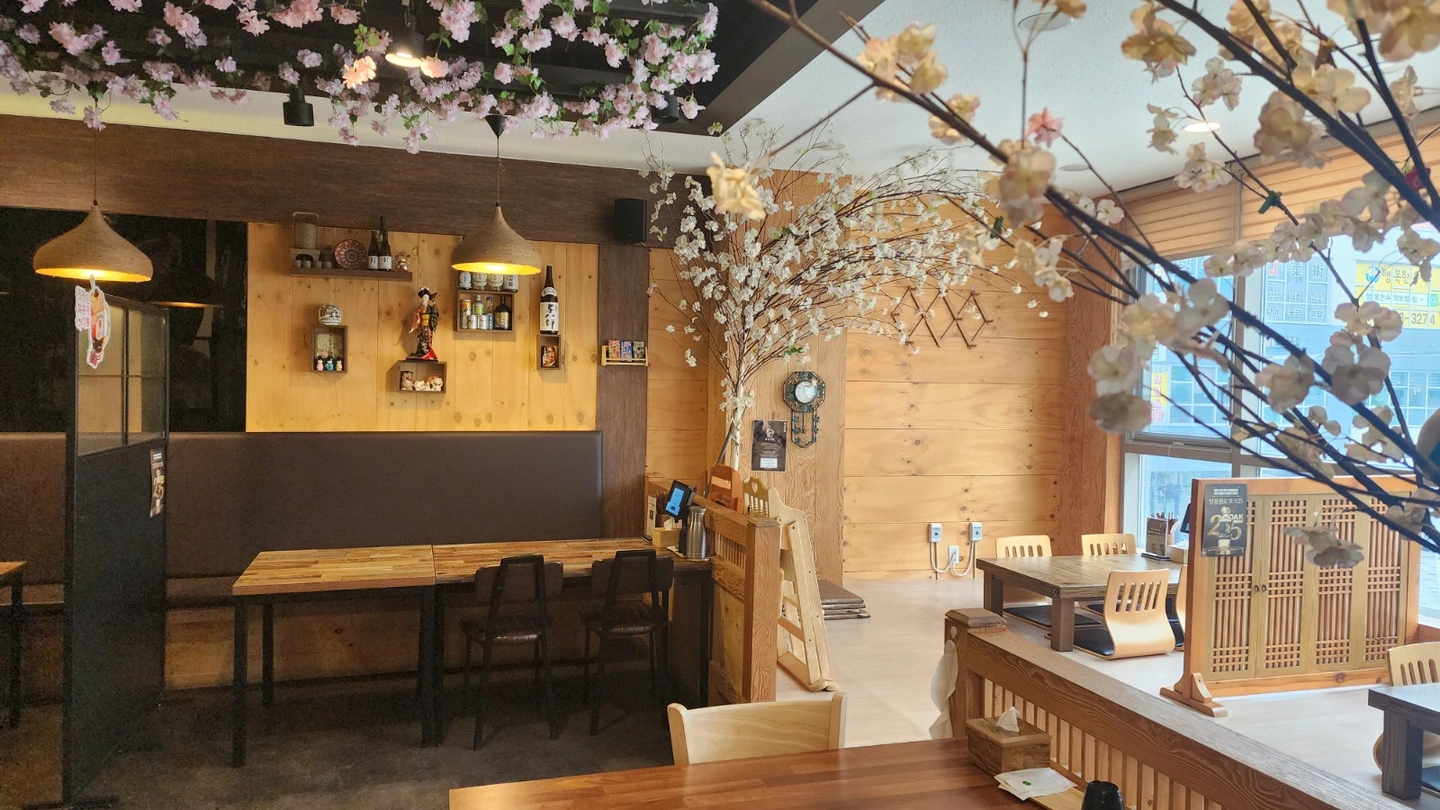 우나기칸 세종점 금, 토 서빙 알바분을 찾고 있어요
