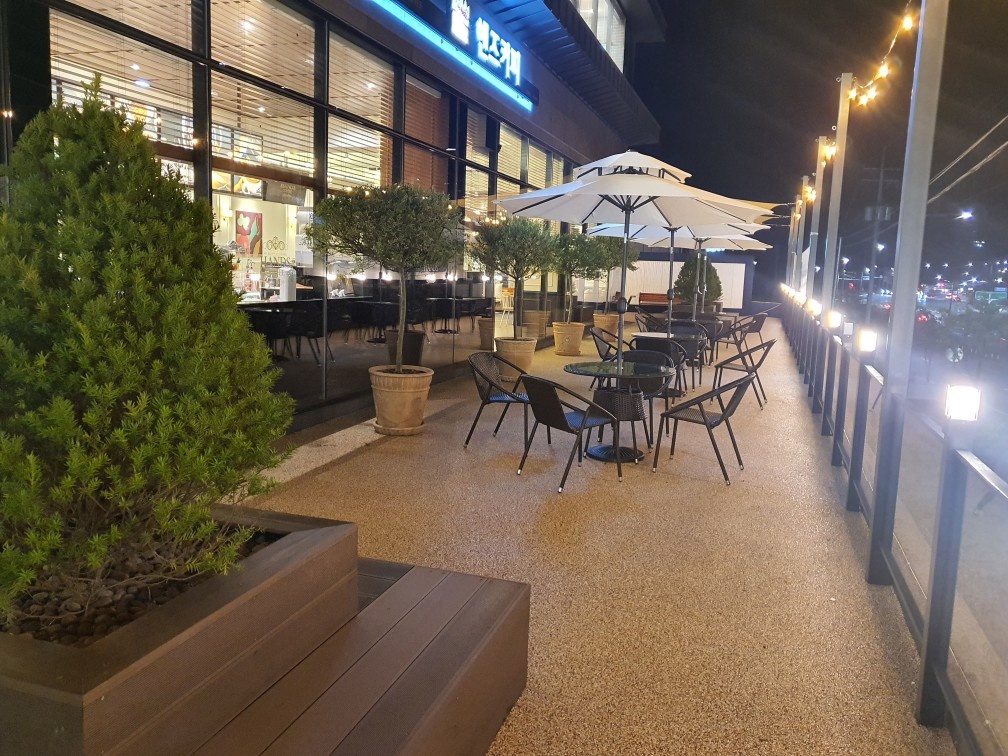 핸즈커피 직원구함(주5일제) 공고 썸네일