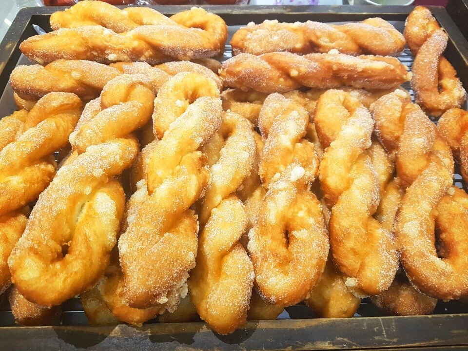 양재역 꽈배기하우스 제과제빵 직원 및 판매알바 모집