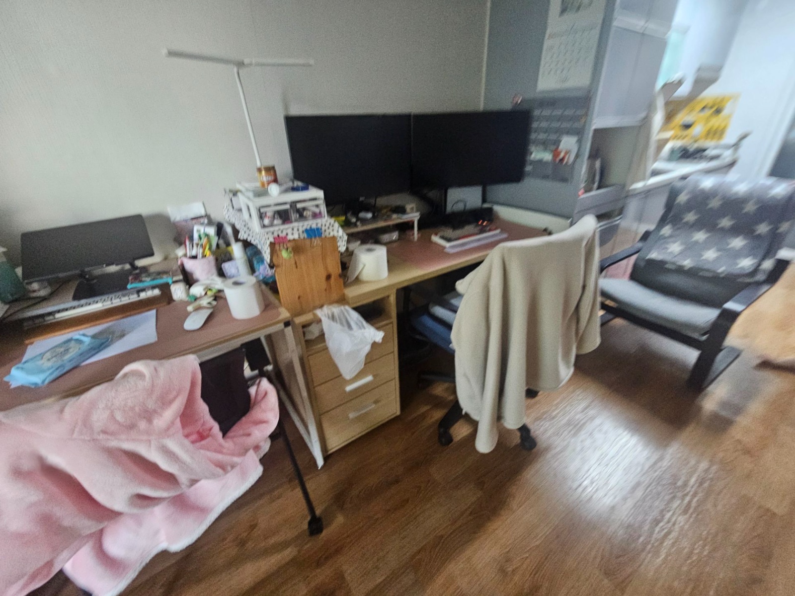 집에있는 물건 밖으로 옮겨주세요 공고 썸네일
