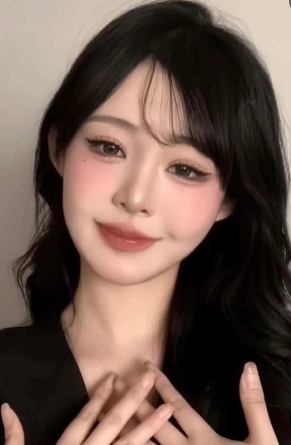 이번주 토요일12시 헤어메이크업 구해요 :)