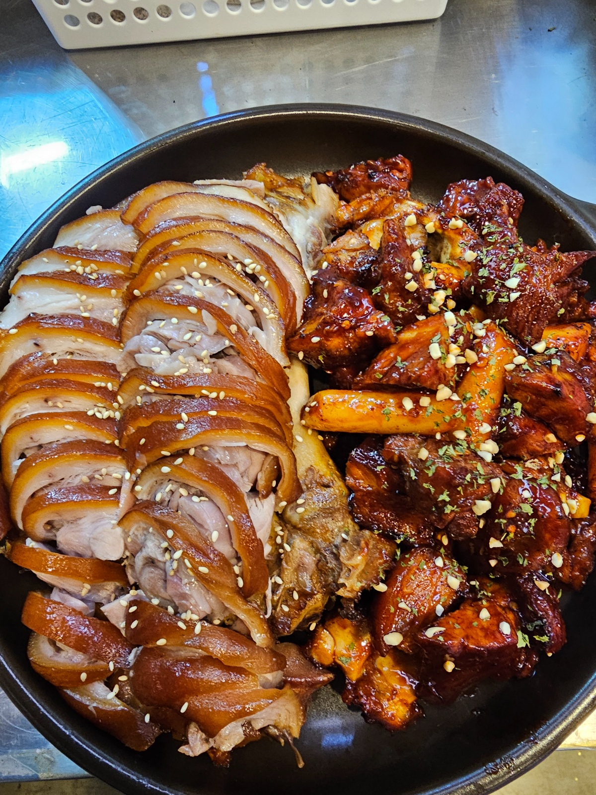 혁신)족발야시장&무청감자탕 홀서빙 알바구함 공고 썸네일