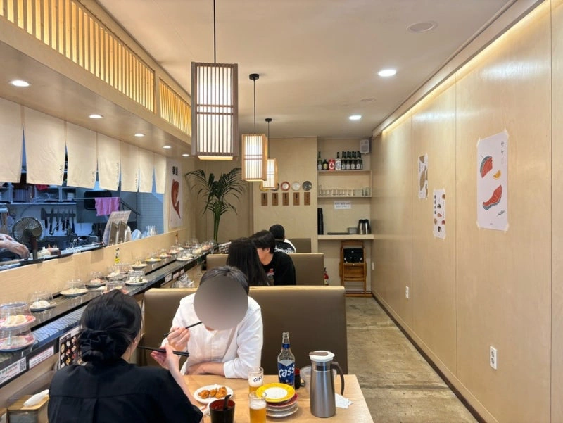 회전초밥 정직원 구합니다