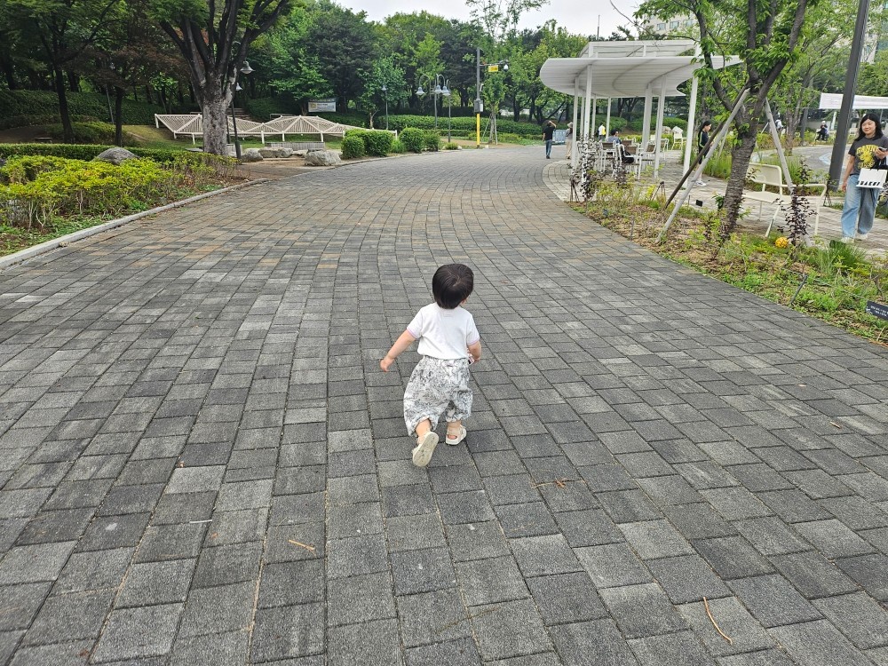 21개월 아기 돌봄 및 가사 도와주실 분 공고 썸네일