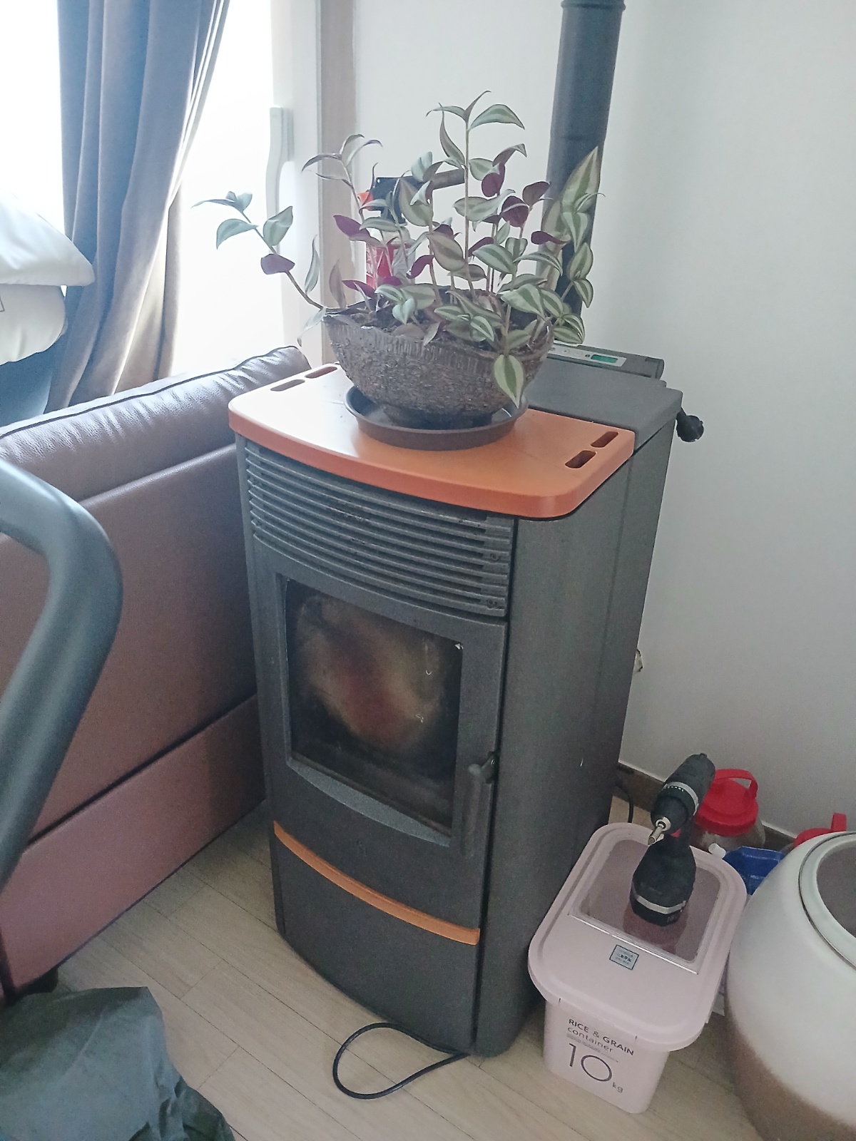 벽난로 수리 공고 썸네일