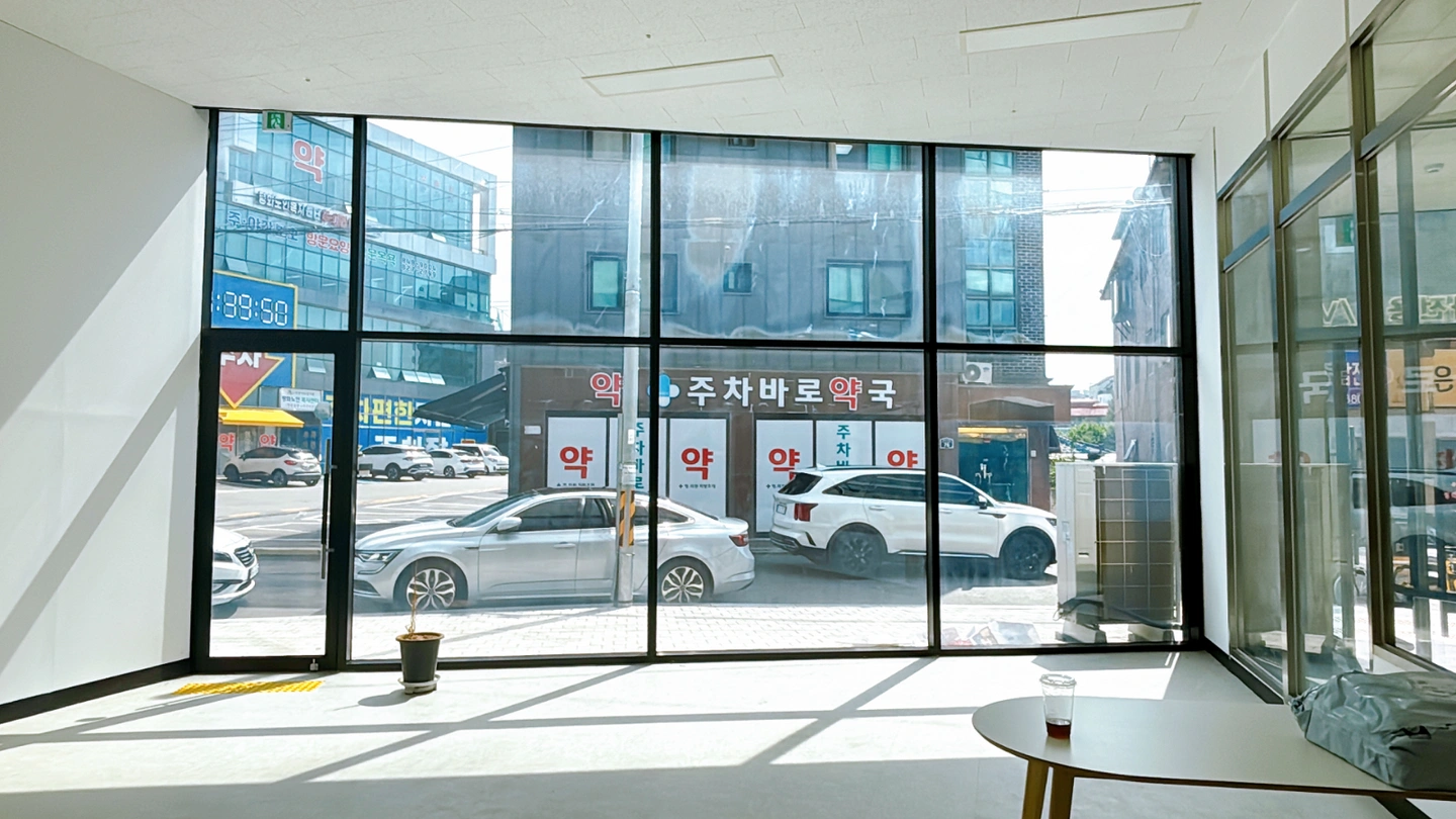 1층 상가 유리창 청소 해주실 분~!