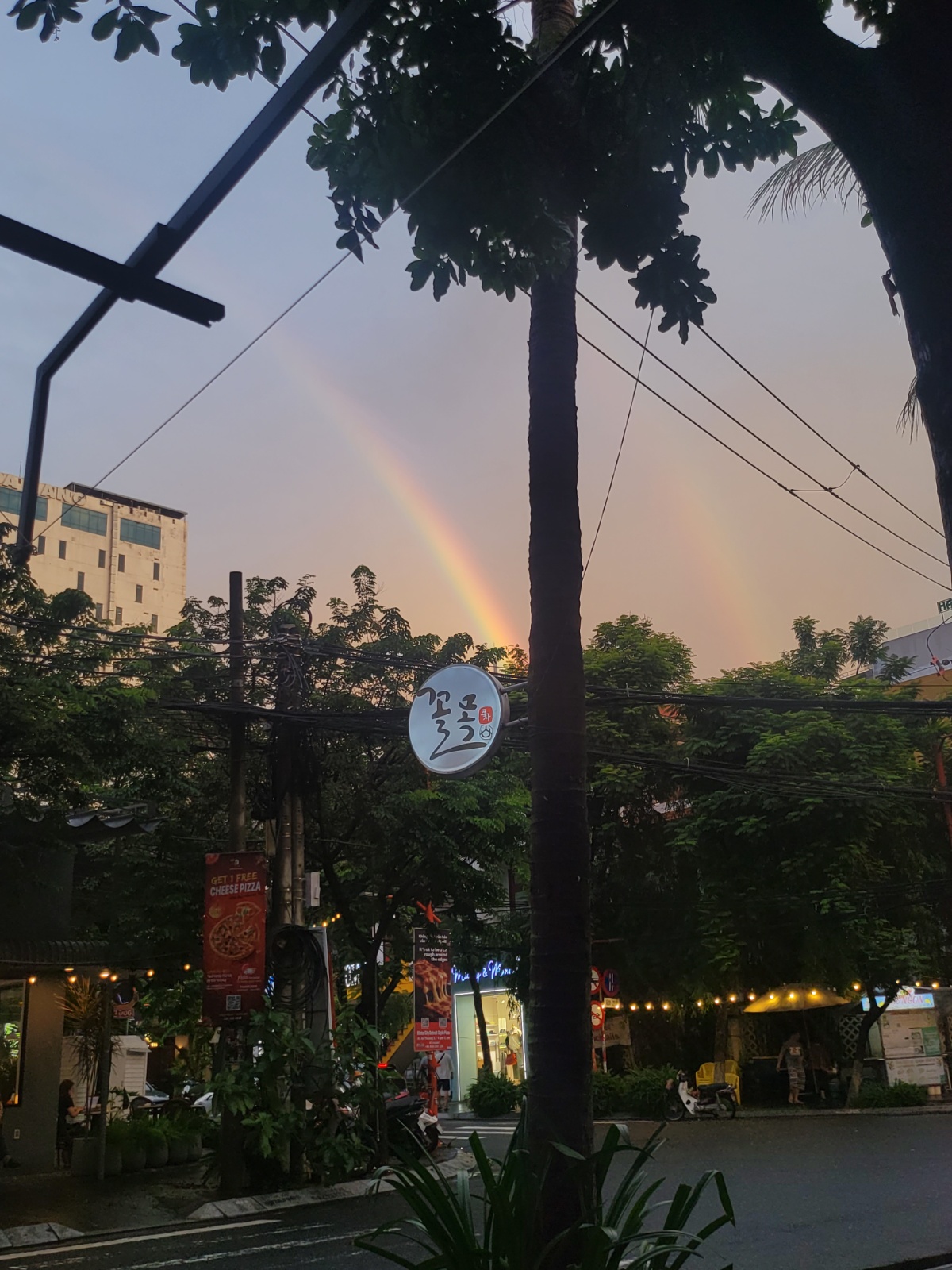 긴급 구인 서빙 보조 공고 썸네일