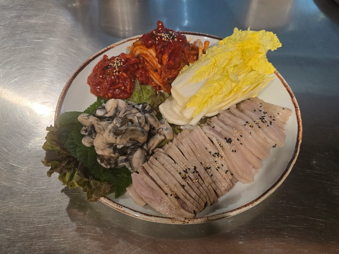 남부터미널역 오늘도 보쌈칼국수 점심,저녁알바 구해요
