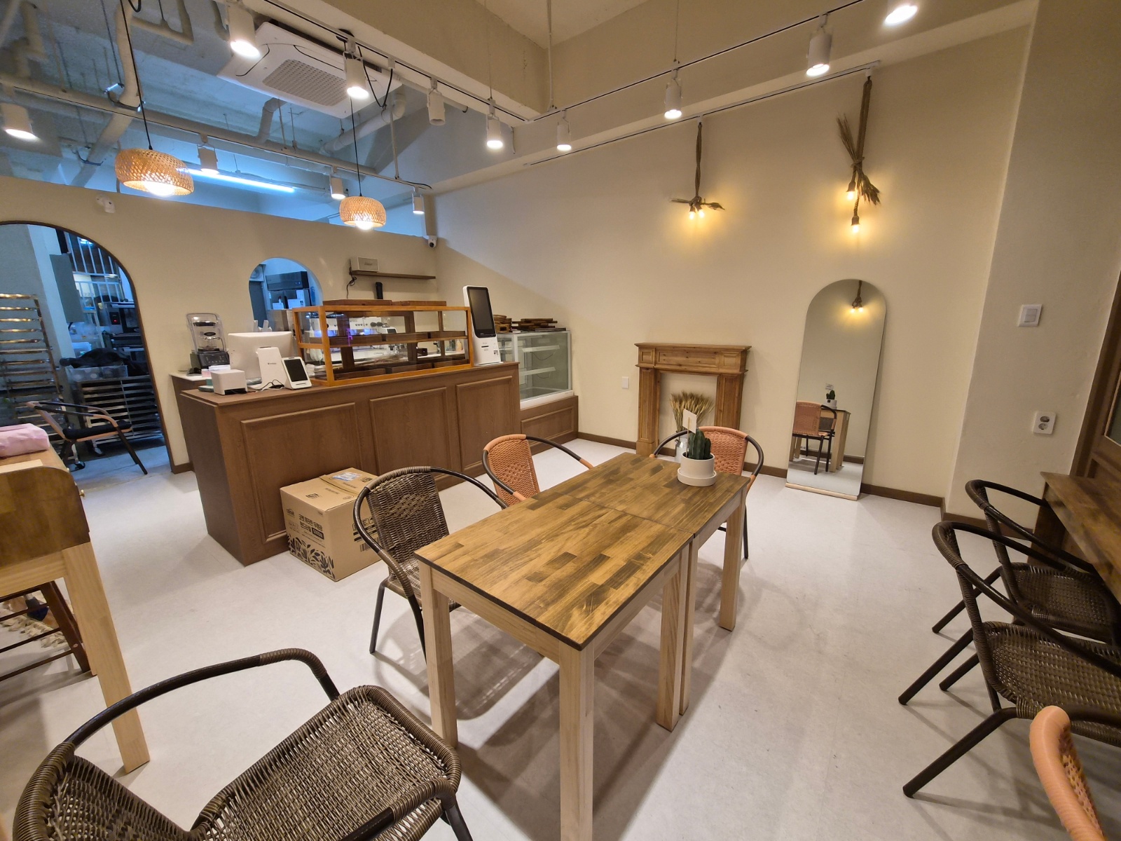 멜티드버터 Bake Shop 직원모집 공고 썸네일