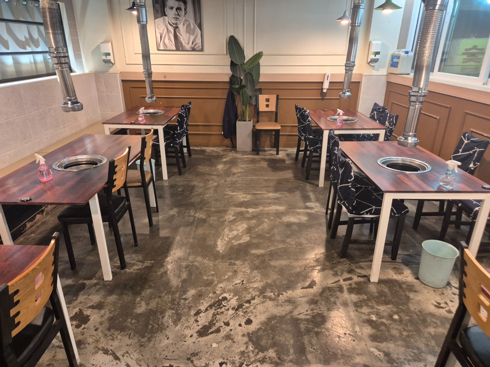 [홀서빙] 도마동 시민숯불갈비무한리필 직원구합니다 공고 썸네일