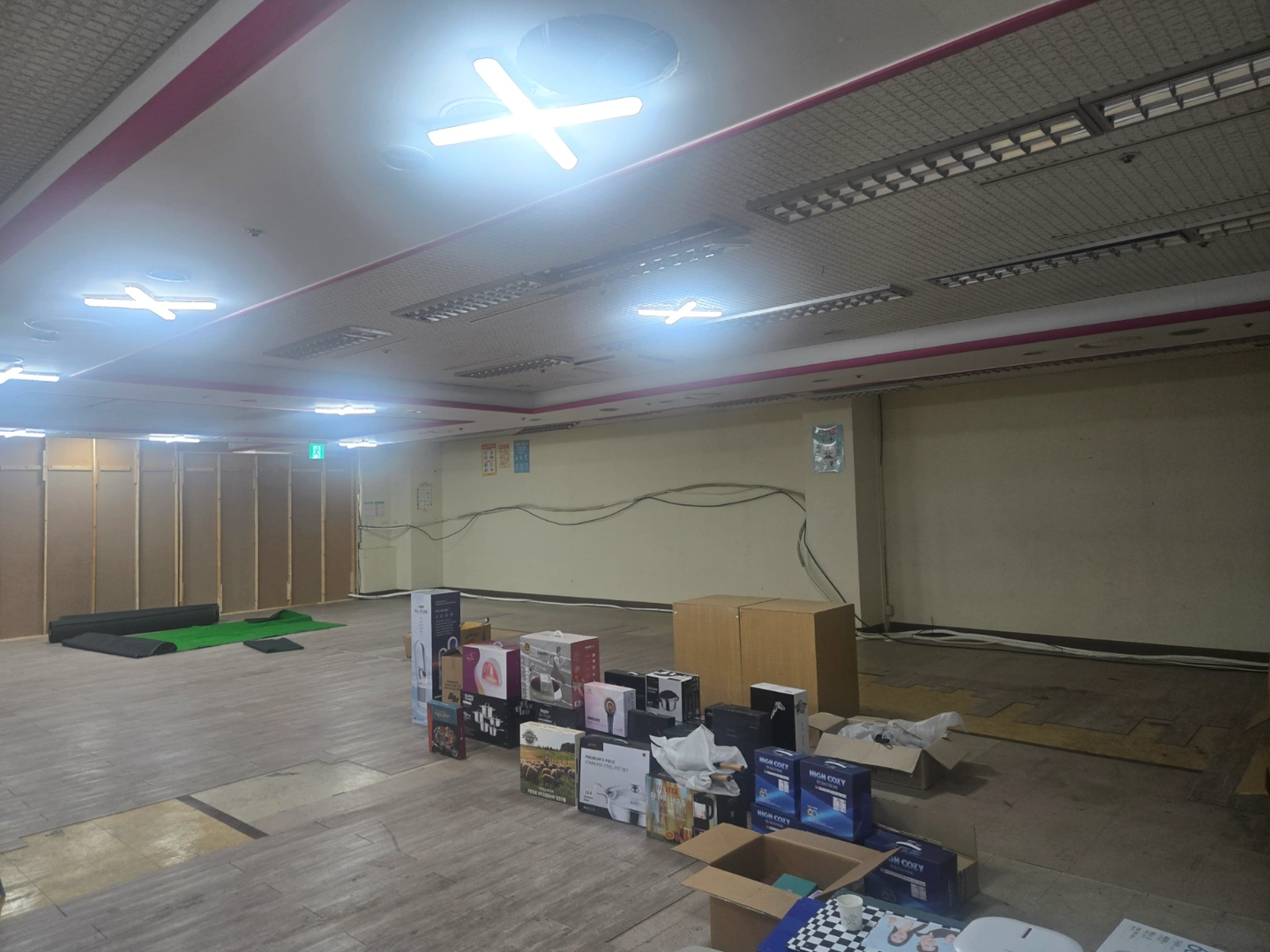 창고관리직 구합니다.