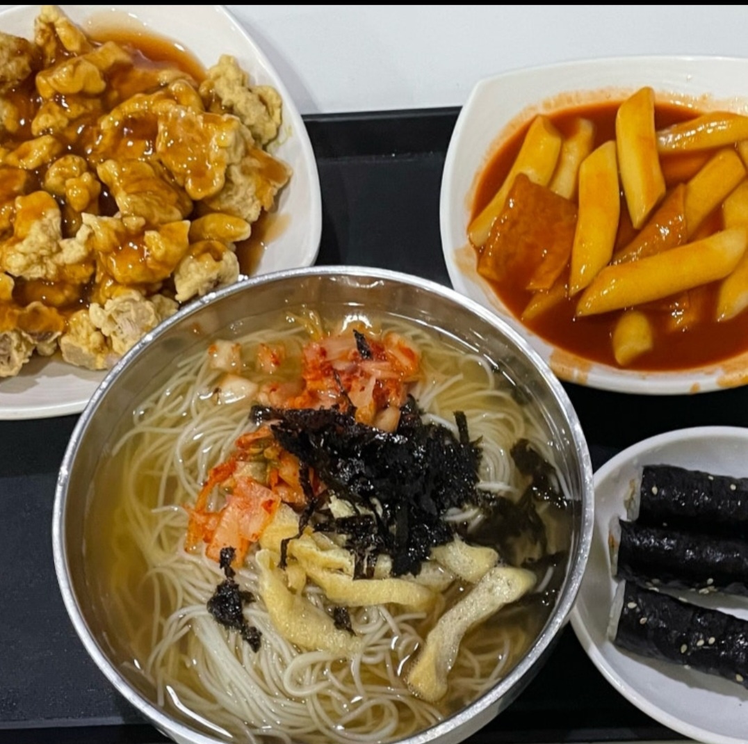 불광역 분식집에서 함께할 가족을 구하고 있습니다. 공고 썸네일