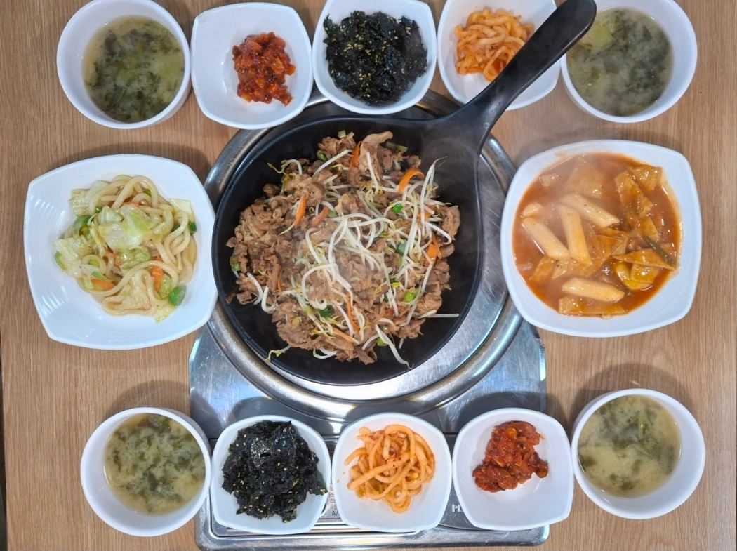 허당맛선생 홀서빙 함께하실분 구합니다