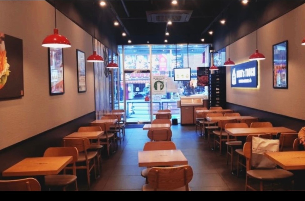 맘스터치 처인구청점에서 홀 직원 구합니다 공고 썸네일