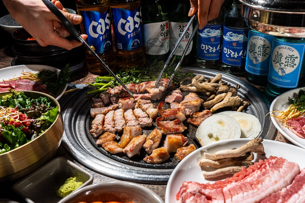오늘 고기집 서빙 테이블 정리 도와주실분