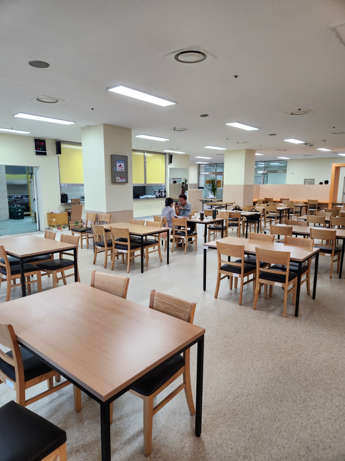 성남중원도서관 구내식당에 일하실 분 구합니다. 공고 썸네일