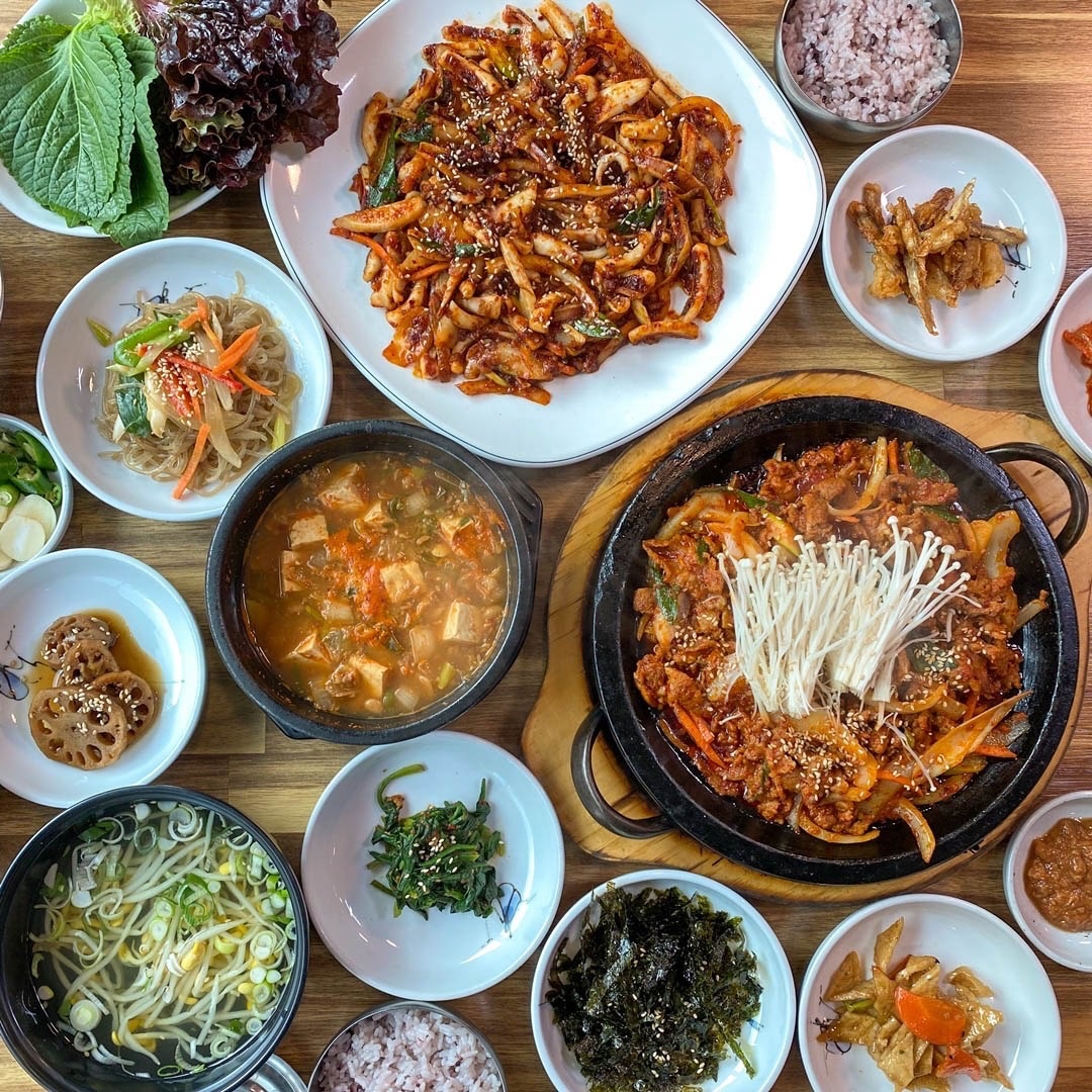 2/28(금) 홀서빙(오전반,9:00-15:00) 공고 썸네일