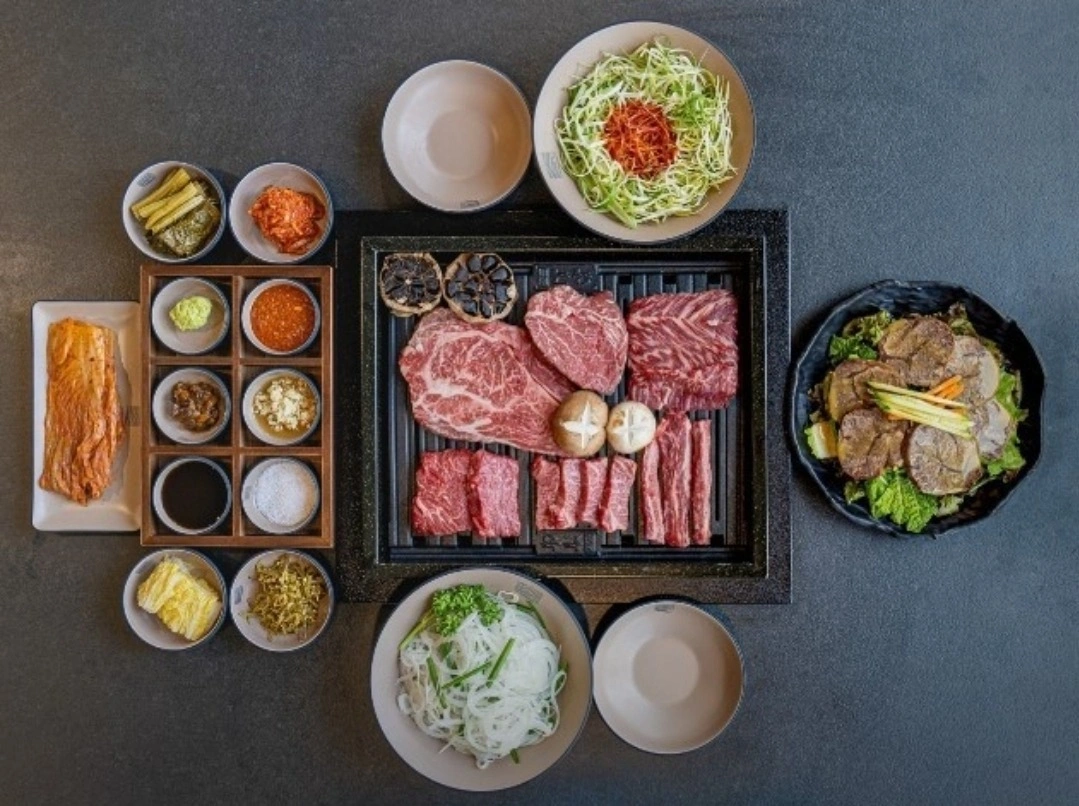 <정육식당 육국 분당오리역점 홀, 주방>