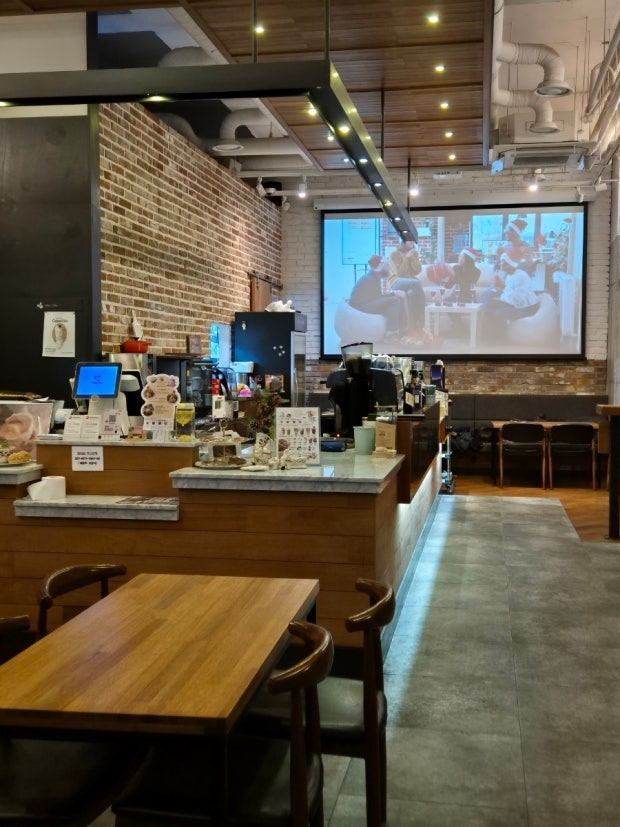 베버리지에서 주방보조 저녁 단기근무 하실분 구합니다. 공고 썸네일