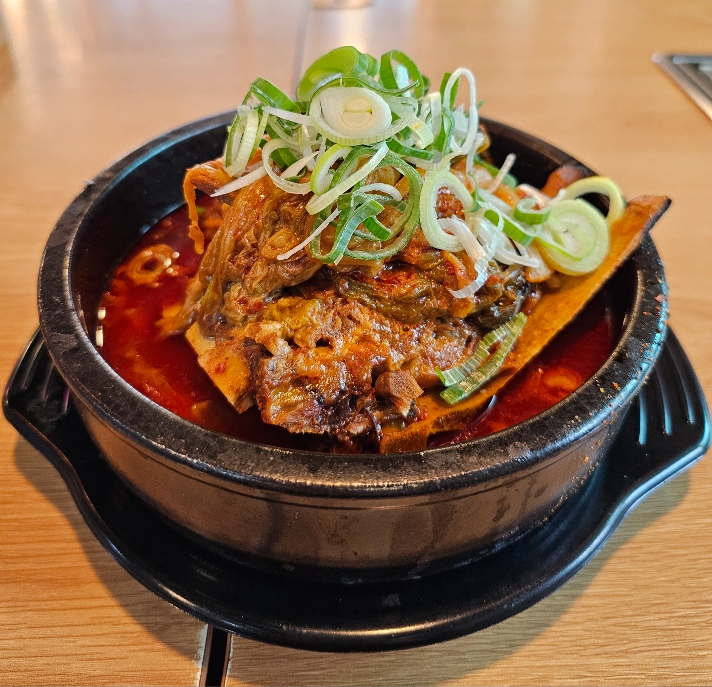 홀써빙및주방보조구함