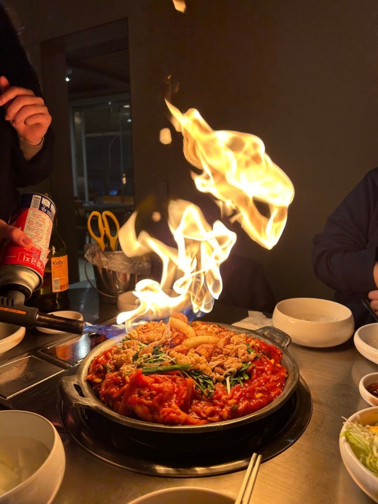 개나리아구찜 종로�직영점 홀서빙 파트타임 알바 공고 썸네일