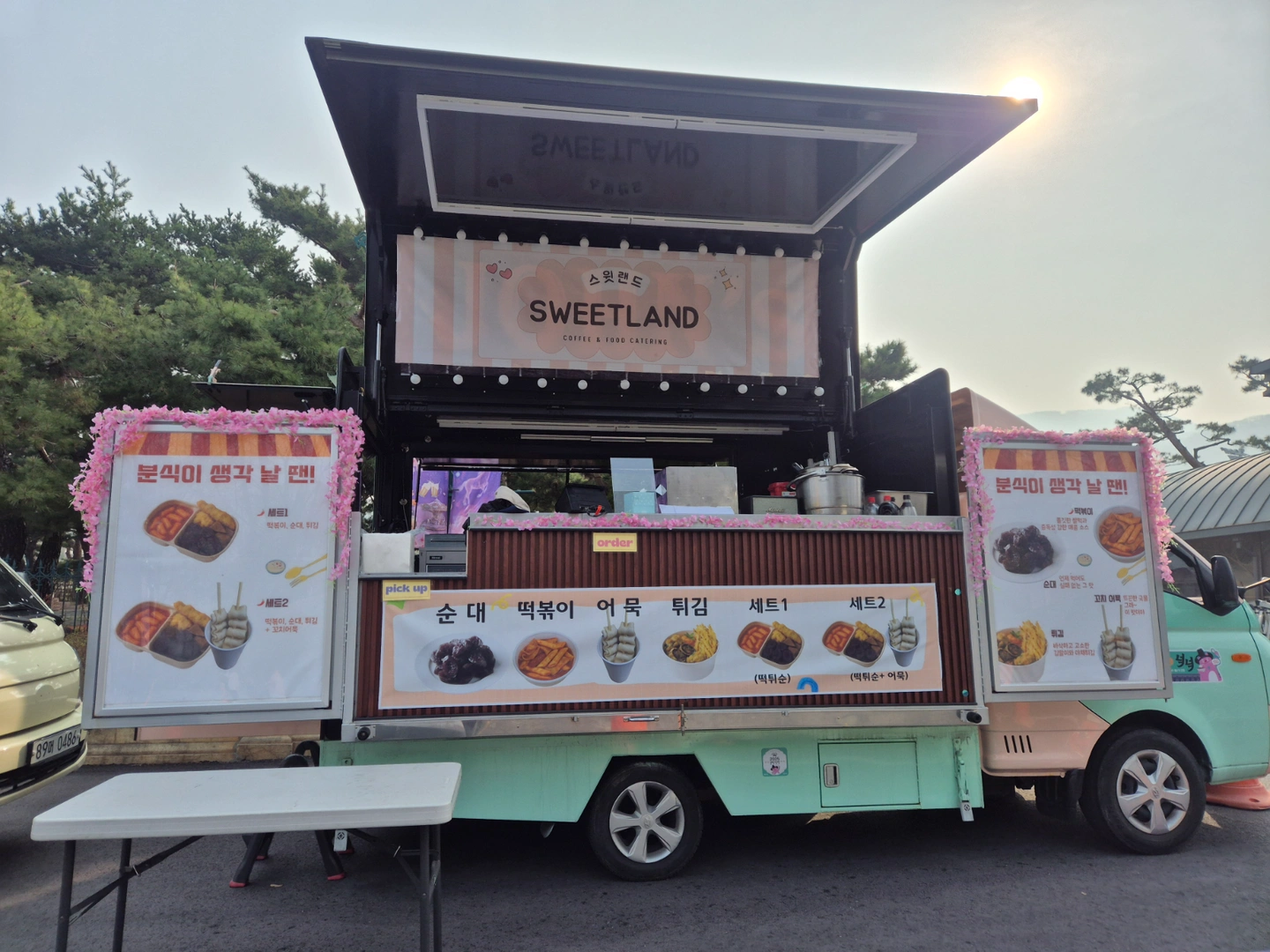 푸드트럭(분식) 계산, 서빙/ 조리(보건증지참필수)
