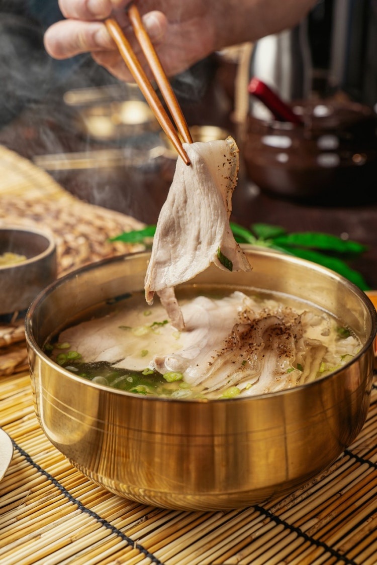 명백집 구로디지털점 서빙, 주방보조 알바 채용 공고 썸네일