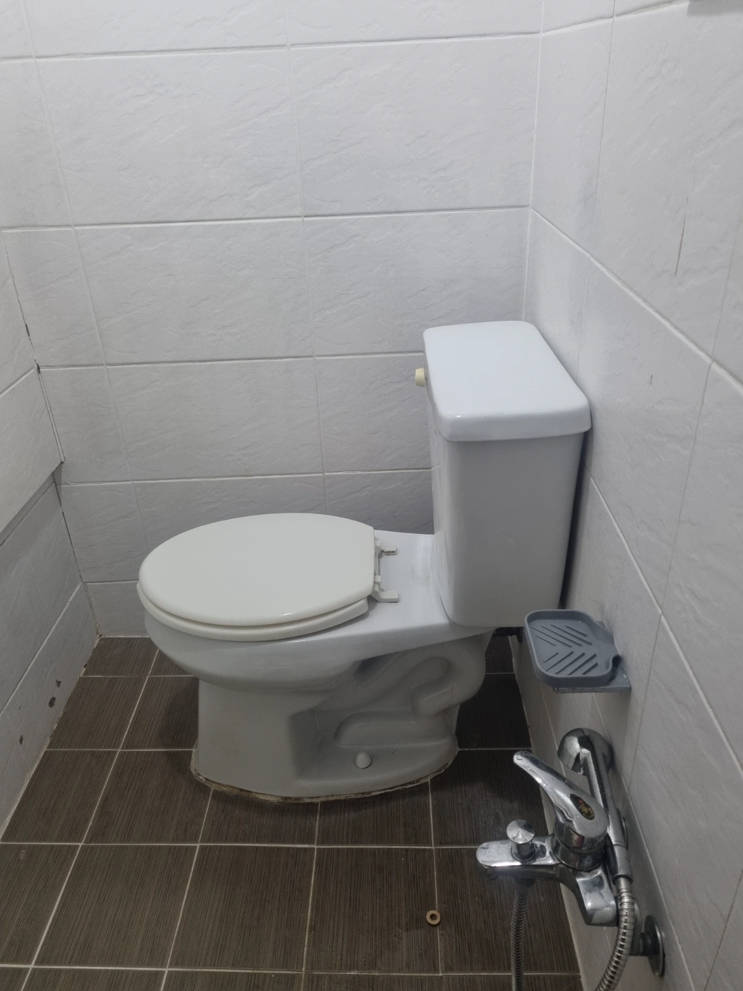 화장실변기커버나사풀기 및 교체