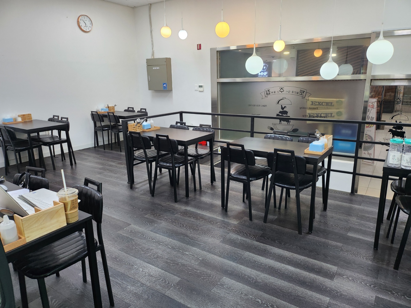 토주집 강남점 점심시간 서빙알바구함 공고 썸네일