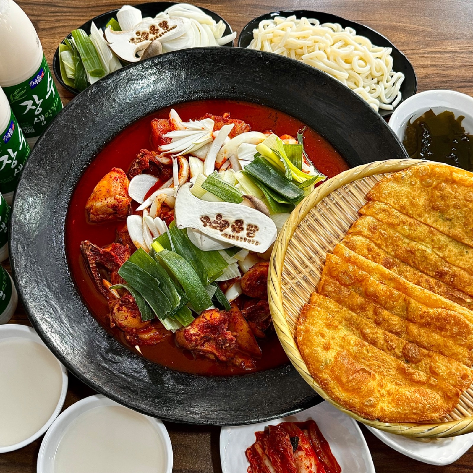 정자동[유담] 토&일 홀 파트타임 채용합니다!! 공고 썸네일