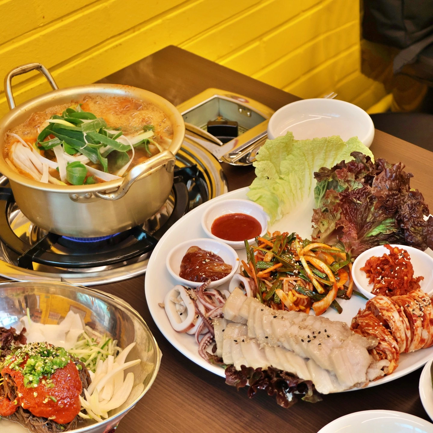 양은이네 왜관점 주방보조.홀서빙구합니다.