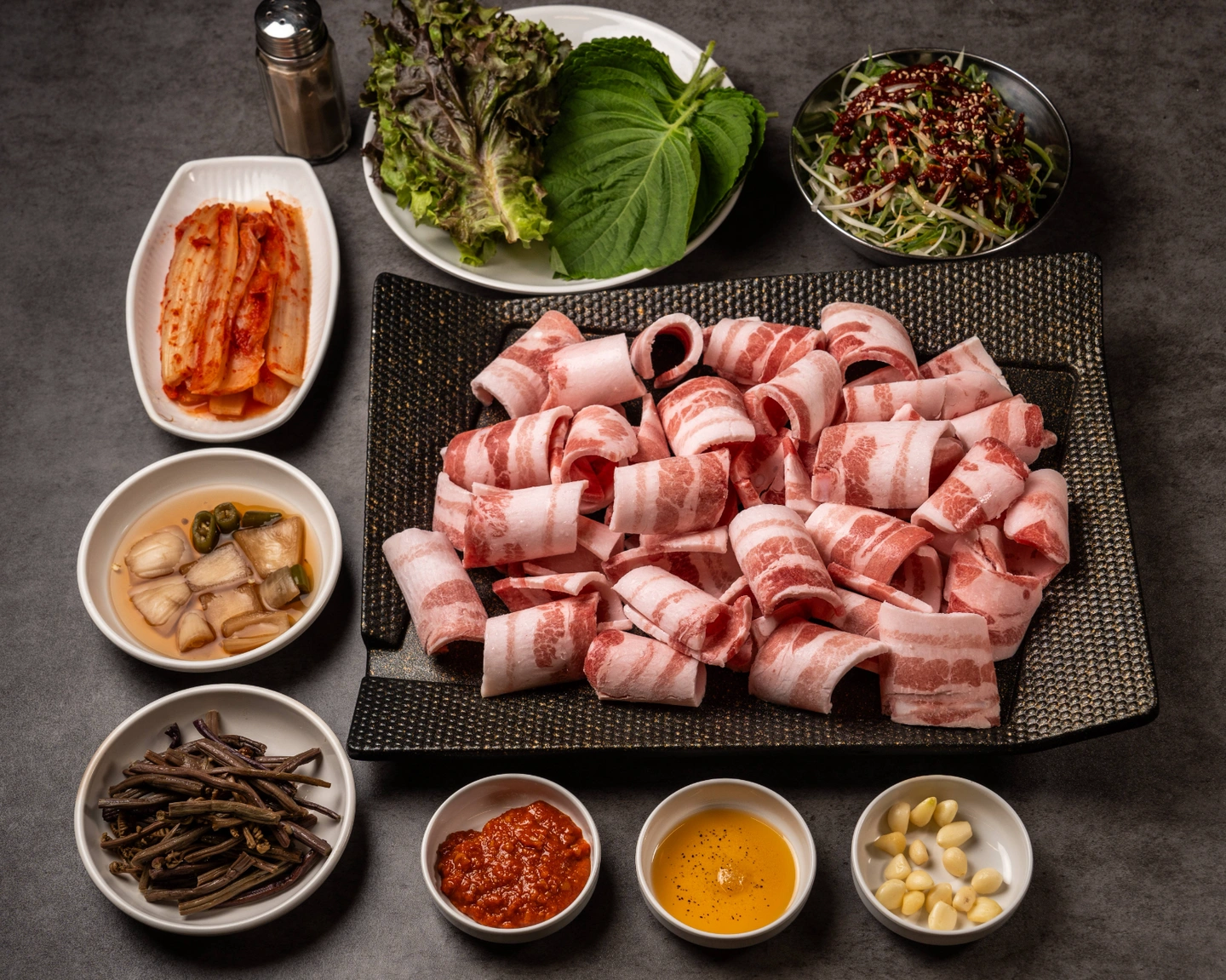 (주방보조))삼겹살 전문점에서 함께하실 직원 모십니다.