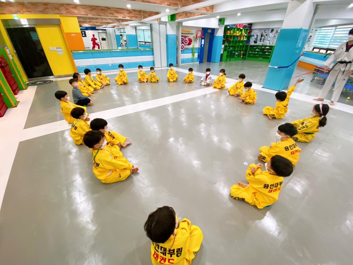 태권도장 차량 동승자 모집합니다! 공고 썸네일