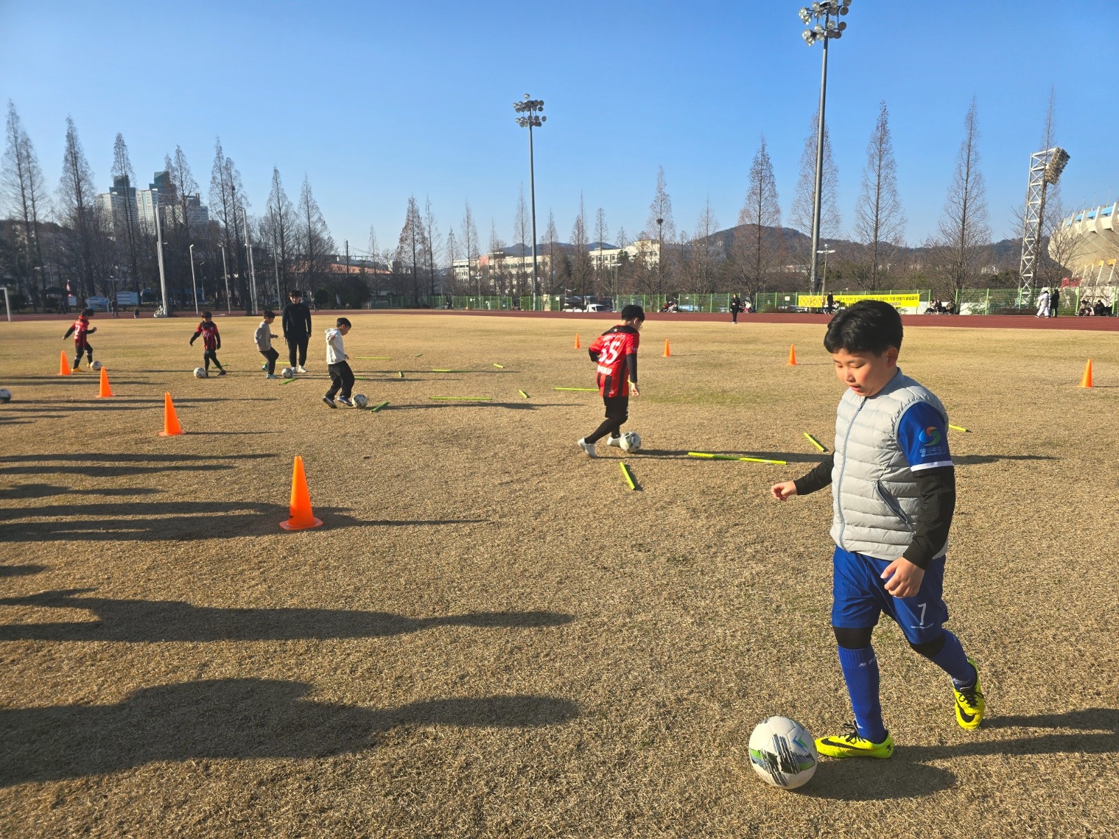 유소년 축구교실 파트타임 지도지 2명 채용 공고 공고 썸네일