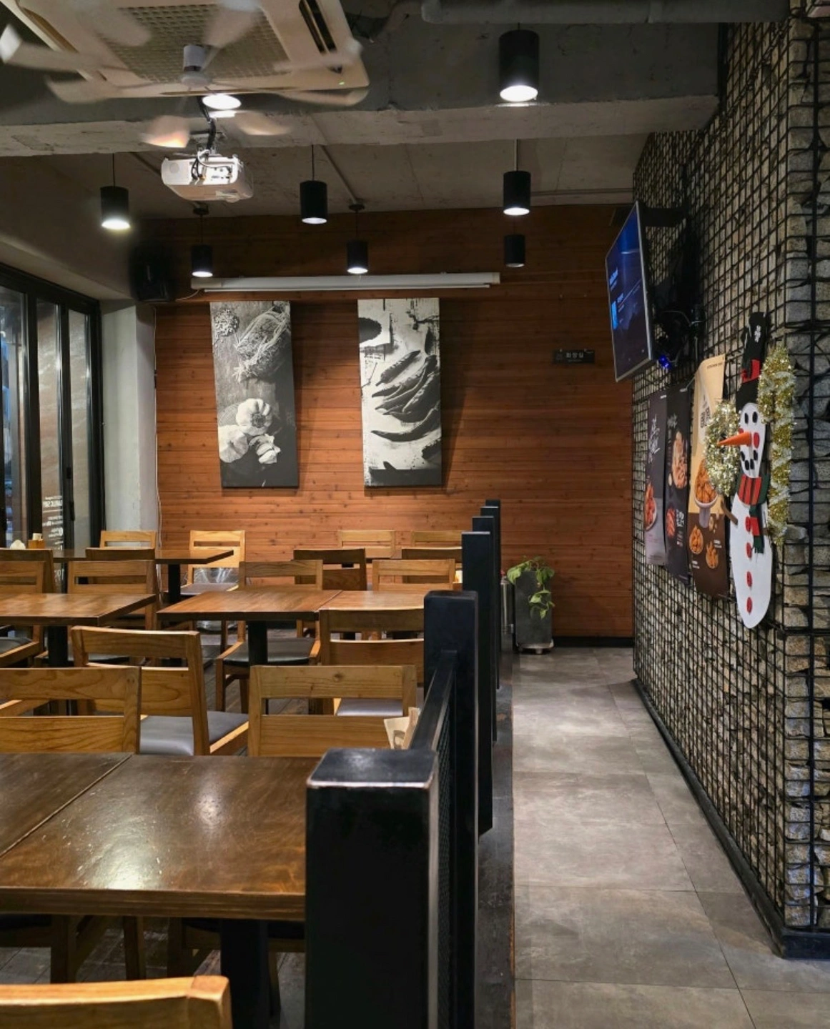 교촌치킴삼천1호점 주6일근무