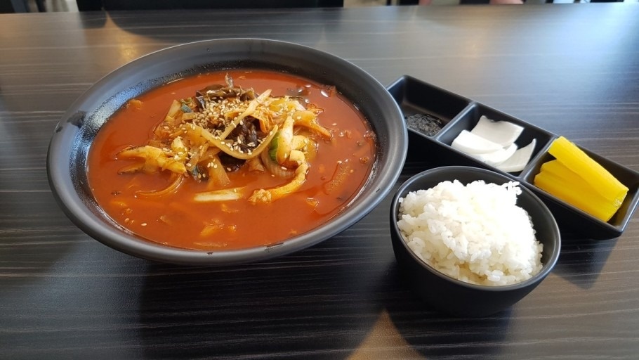 서빙 도와주실분~~ 공고 썸네일