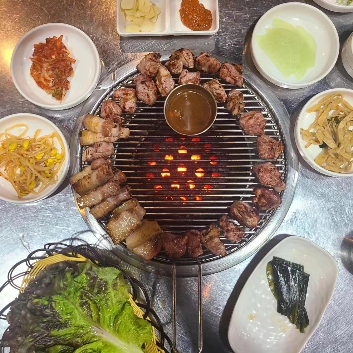 주방에서 일하실분 모집합니다