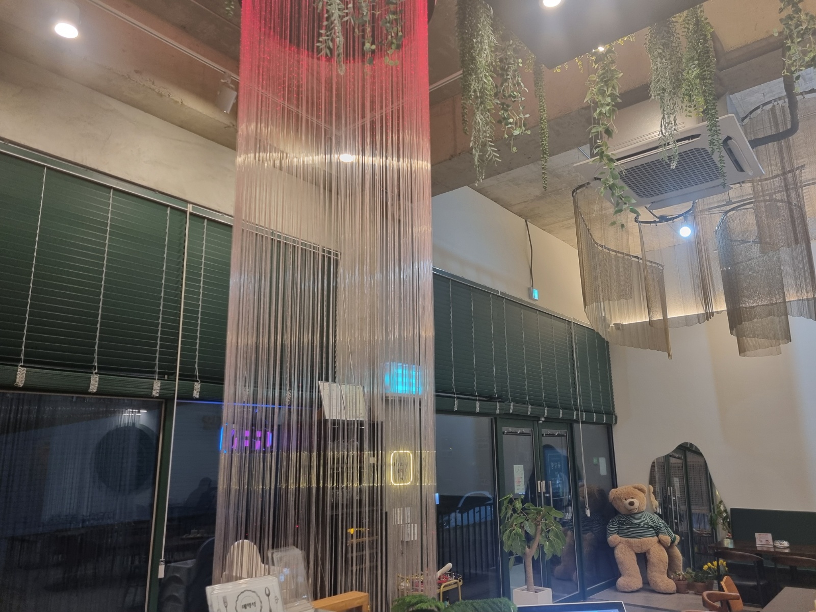 용강림에서 평일 저녁 아르바이트 모집합니다! 공고 썸네일