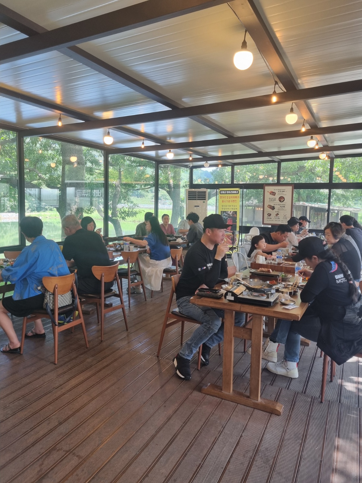 홀써빙 직원구함 공고 썸네일