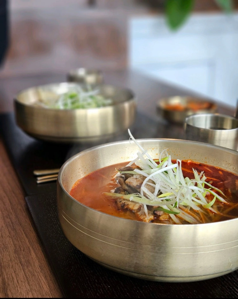 교동 육면 월화수,목금토 홀서빙