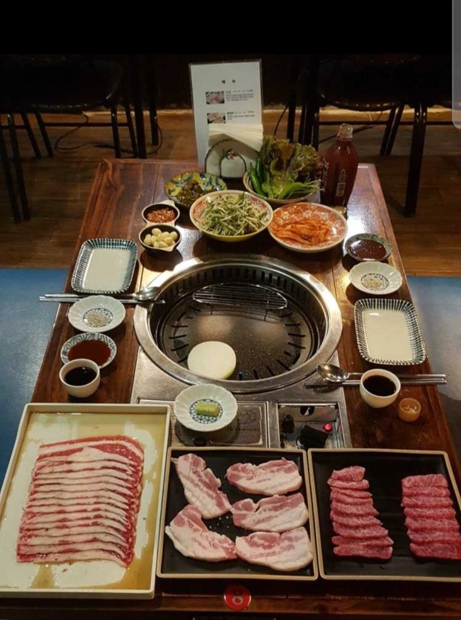 홀 정직원구함(8시간310만)