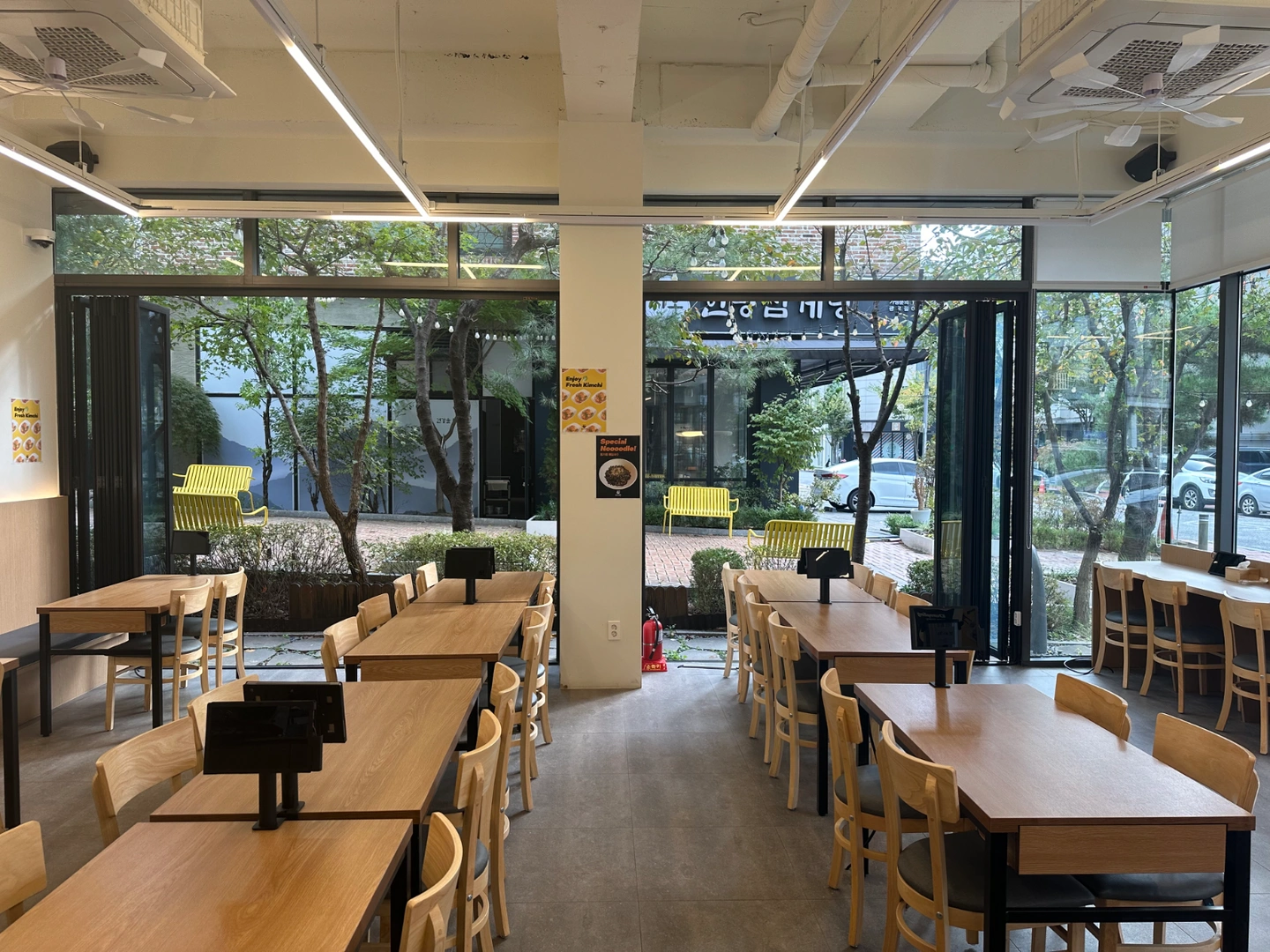 광교 평일 점심파트 주방 구합니다.