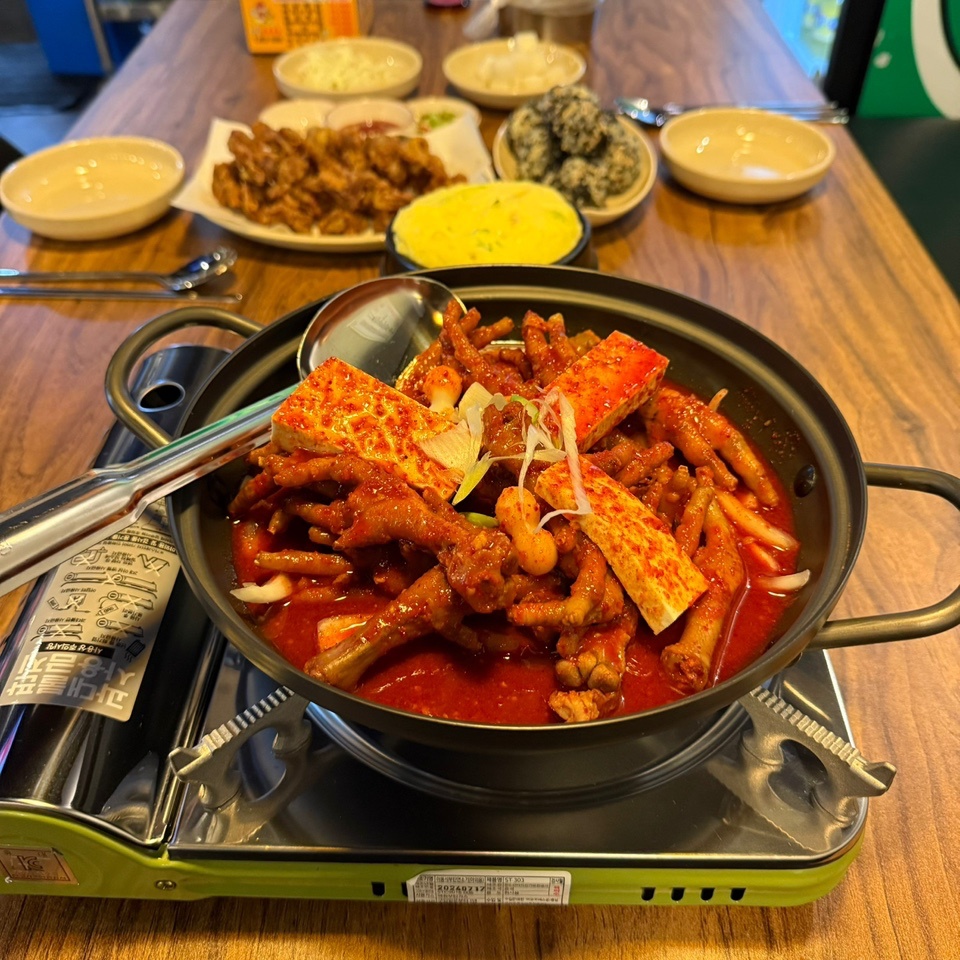 저녁 홀서빙 공고 썸네일
