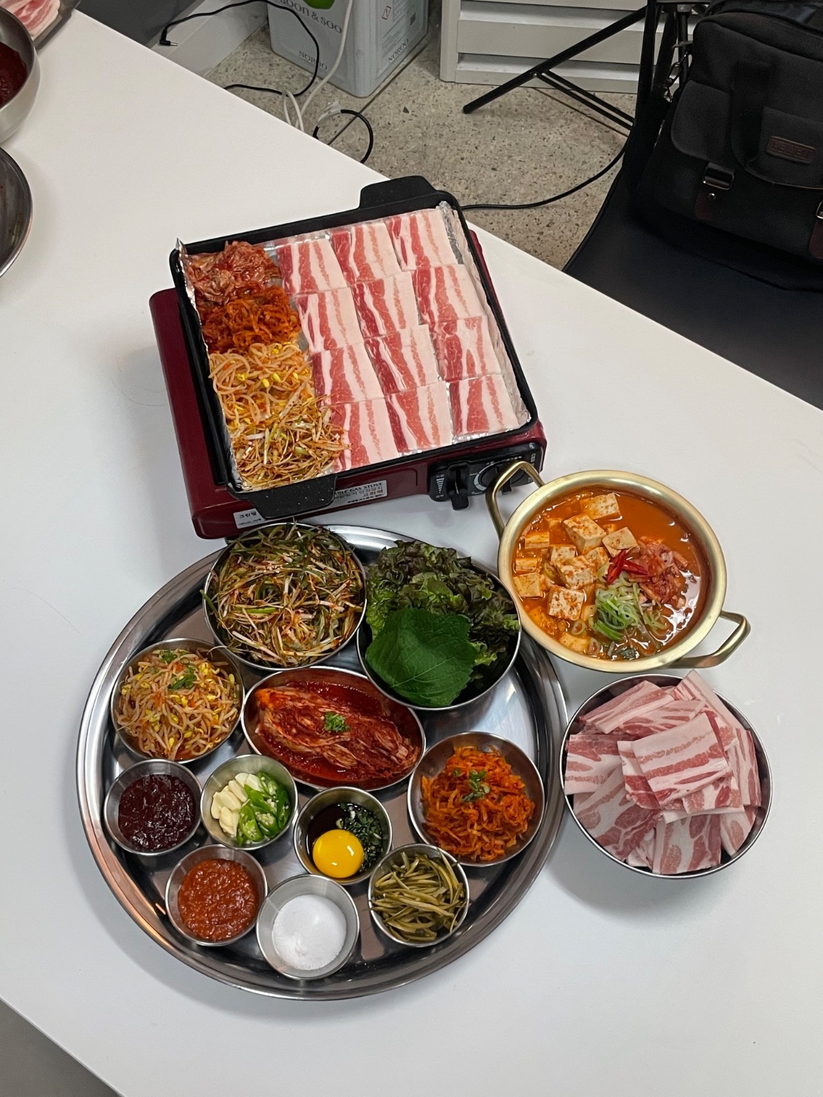 천호역 로데오 은쟁반 냉삼집 홀서빙 공고 썸네일