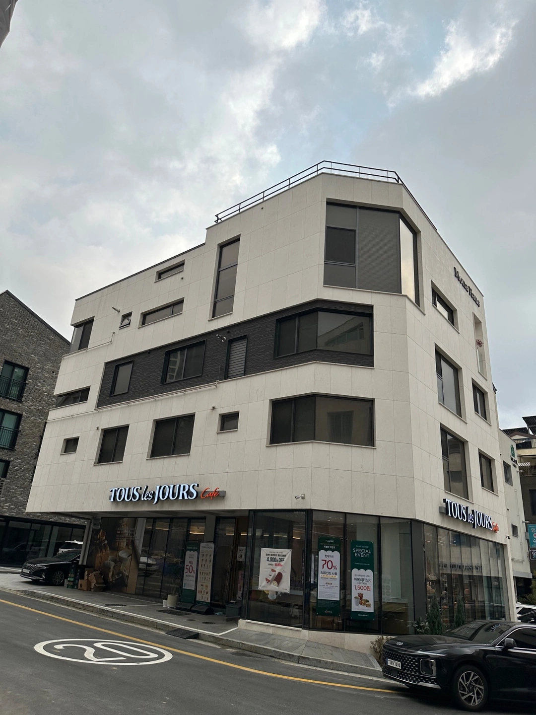 뚜레쥬르 판교대장점에서 아르바이트 인력을 모집합니다.
