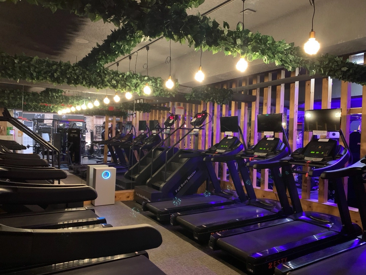 헬스장 인포데스크