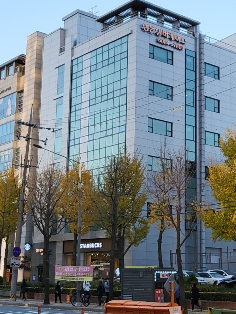 요양원  요양보호사선생님 모십니다.(퐁당당근무) 공고 썸네일